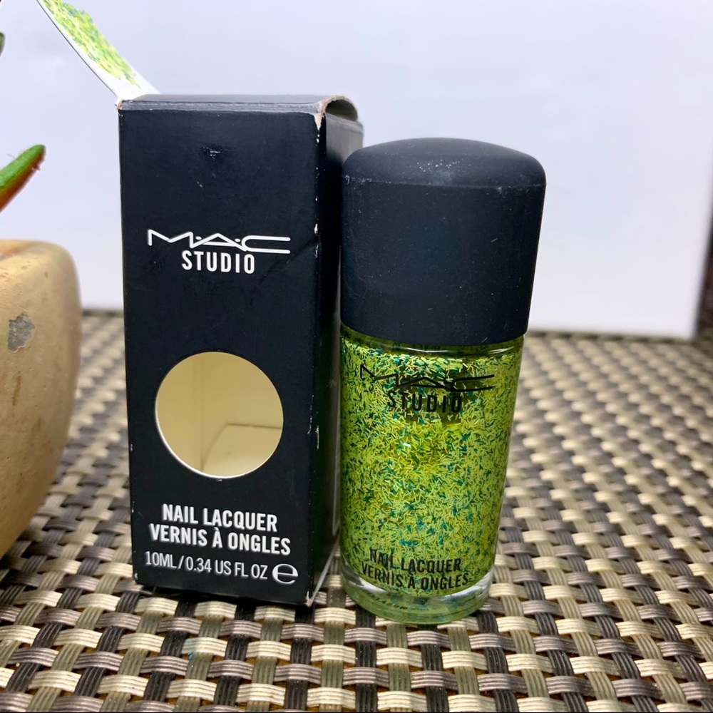 Mac Cosmetics Nail in Kale Salad